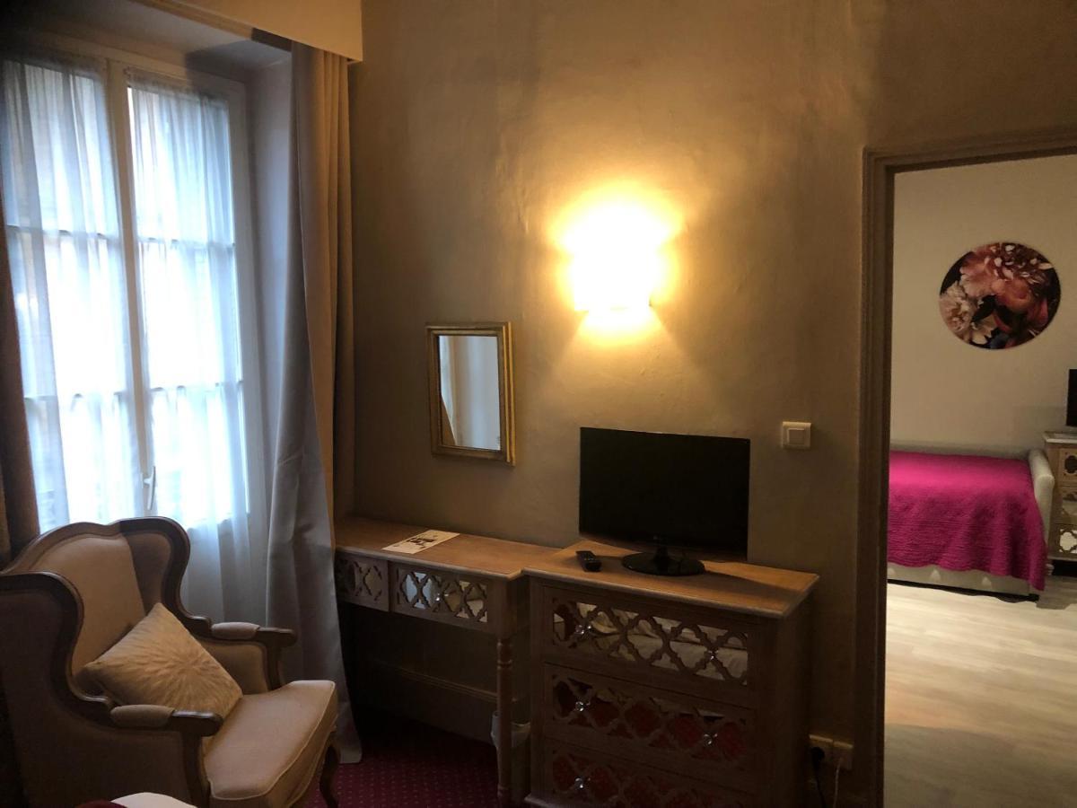 Hotel Montespan Bourbon-lʼArchambault 外观 照片